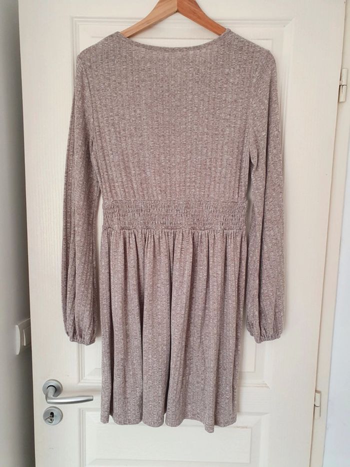 Robe beige - photo numéro 2