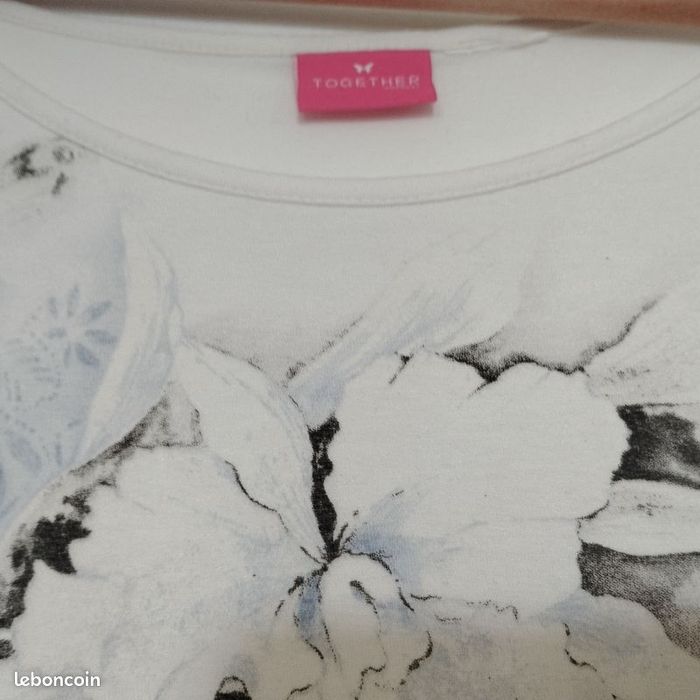 T-Shirt femme 42/44 - photo numéro 7