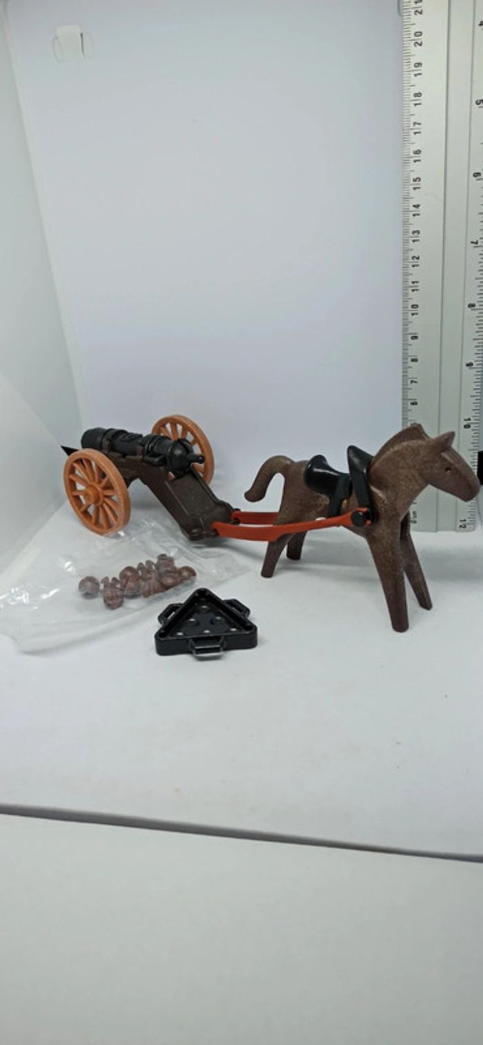 Canon vintage moyen age avec cheval playmobil