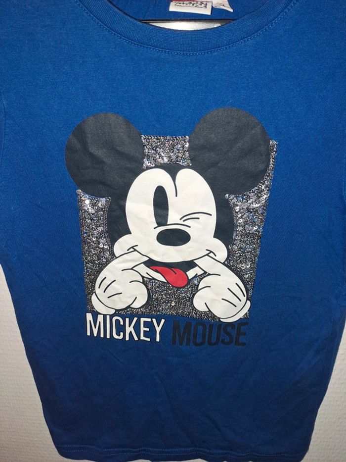 Tee-shirt manches courtes garçon Mickey mouse grimace bleu roi 8 ans disney pour kiabi - photo numéro 2
