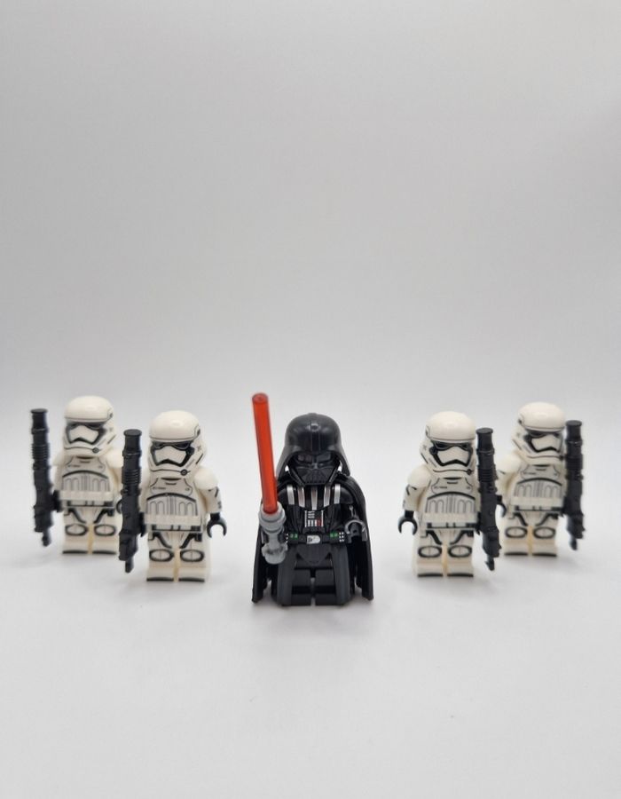 Figurines type lego Sith Dark Vador + 4 stormtroopers star wars - photo numéro 5