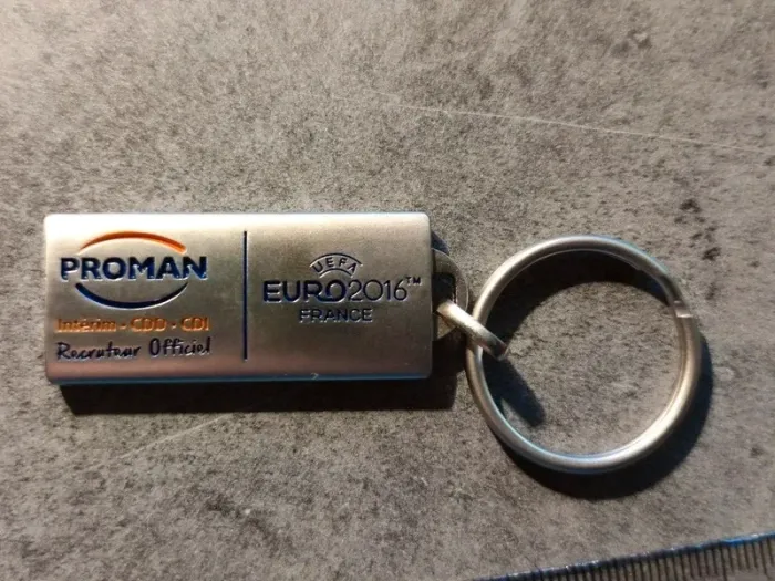 Porte clé collector en métal UEFA euro 2016 football Proman - photo numéro 2