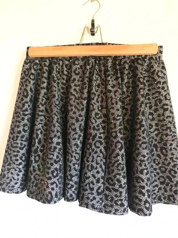 Jupe liu jo noire pailletée 16 ans - photo numéro 2