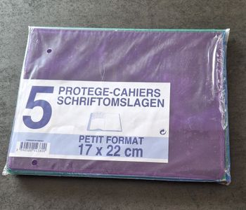 Protège-cahiers x 4 - NEUFS