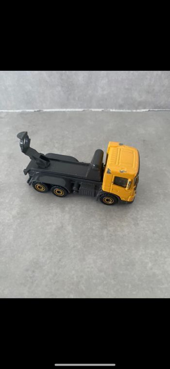 Jouet camion de chantier