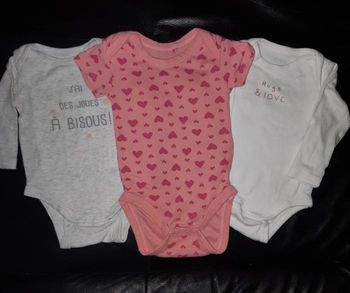 Lot bodys 3 mois