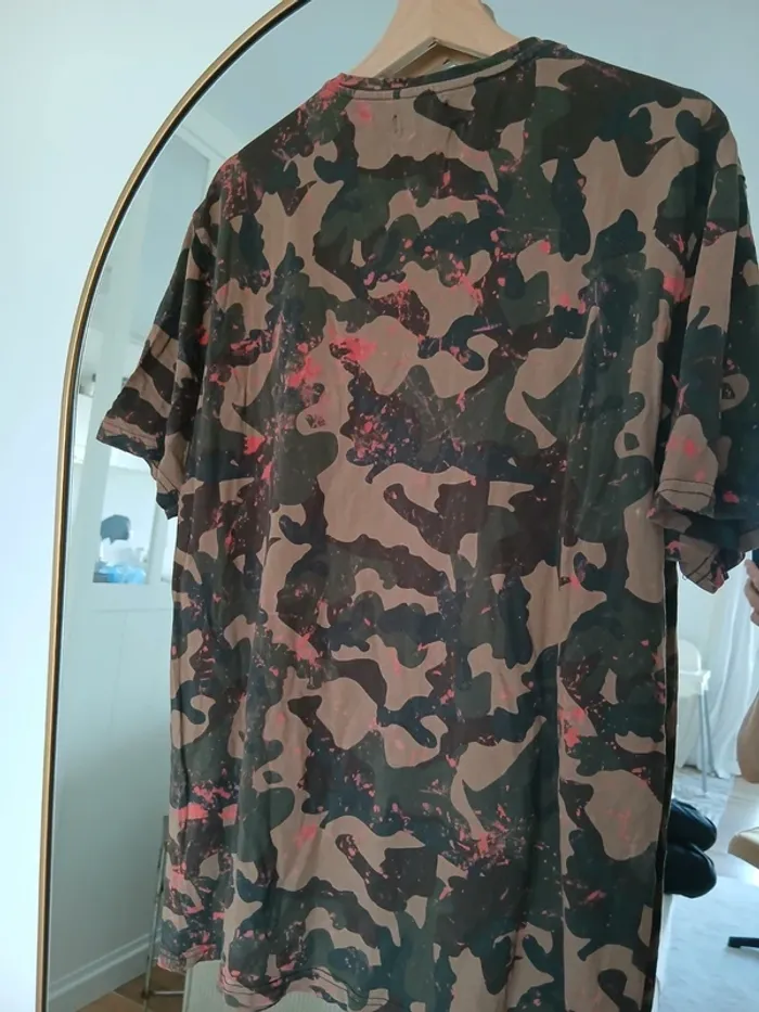 Tee-shirt ZARA . xl.44. - photo numéro 3