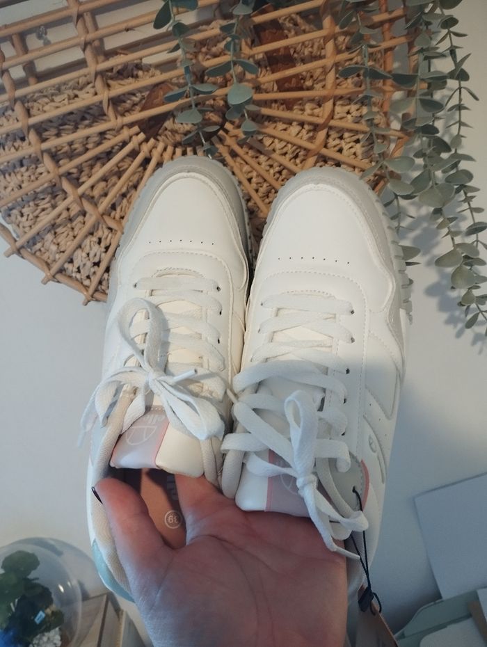 Sneakers ellesse t.39 neuve étiquetée - photo numéro 2