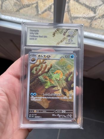 Pokemon carte gradée Amonita 151 CA 10