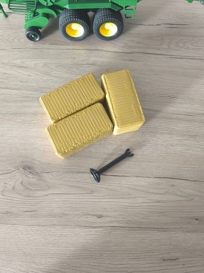 Tracteur et sa remorque presse paille john deere - photo numéro 9