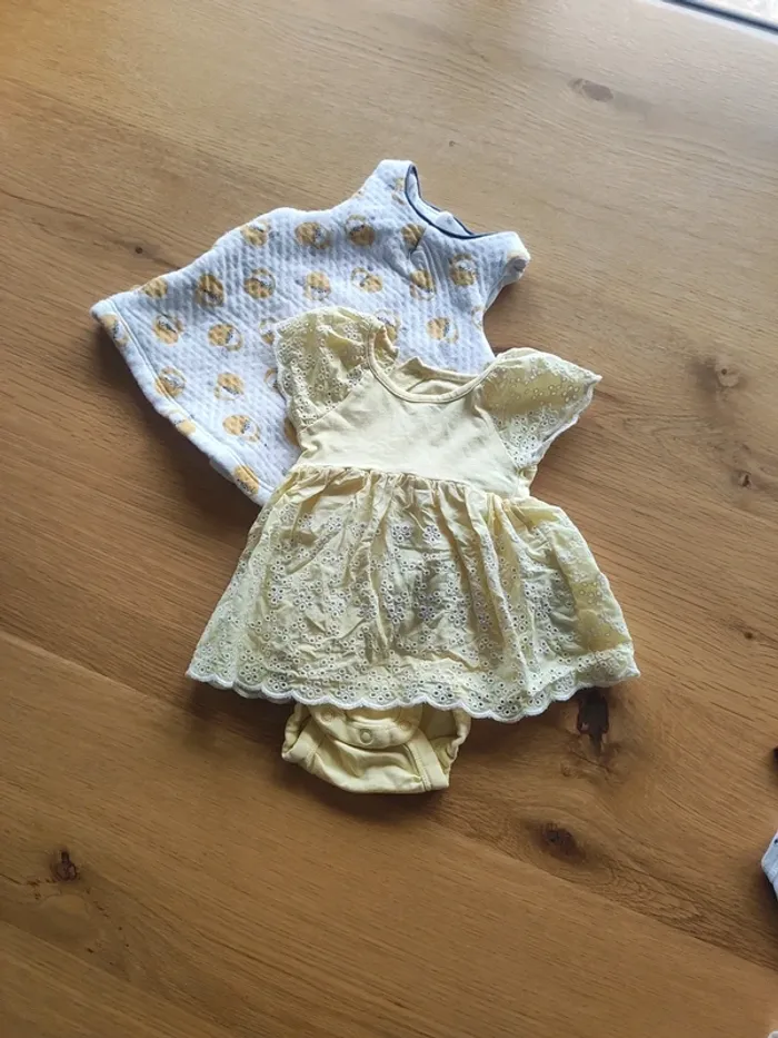 Lot Robe 1 mois jaune