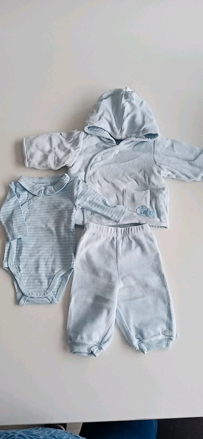 Ensemble 3 pièces bleu T 0 mois