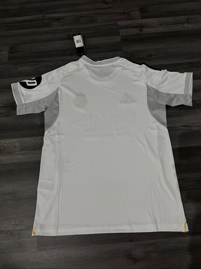 Maillot réal Madrid 25/26 - photo numéro 2