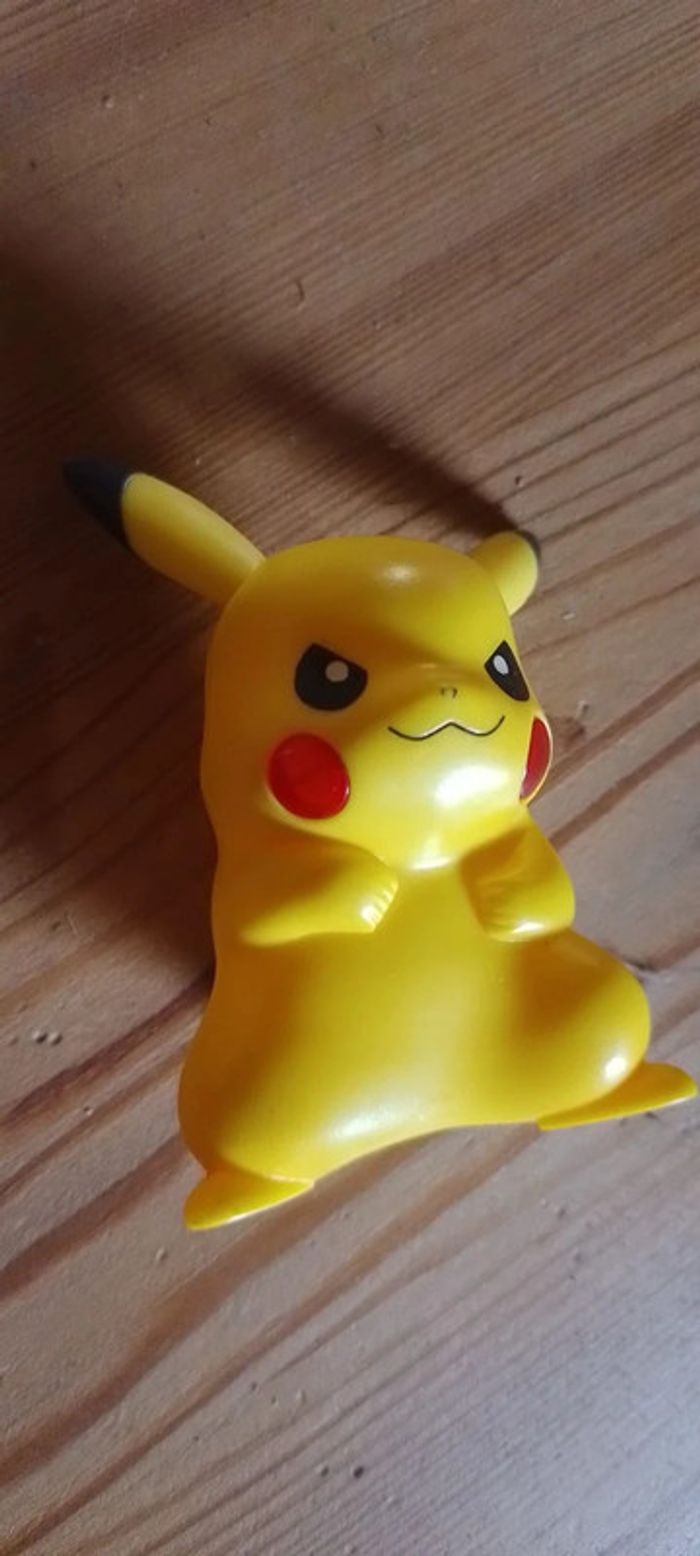 Pokémon Pikachu Figurine Collection - photo numéro 2