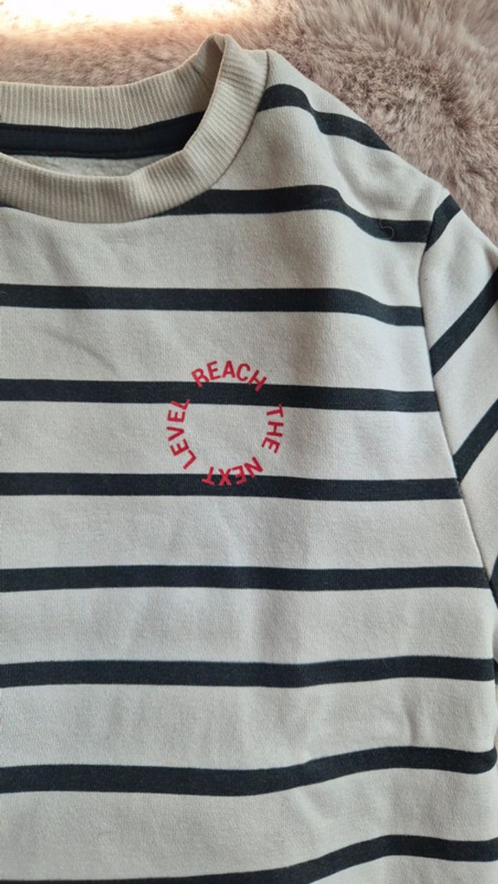 Ensemble sweat marin Kiabi et jeans skinny troué noir Primark 🦊 6 ans - photo numéro 2