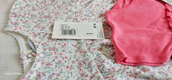 Robe et Tee-shirt Blouse 100% coton Petit Bateau Taille 18 mois - photo numéro 2