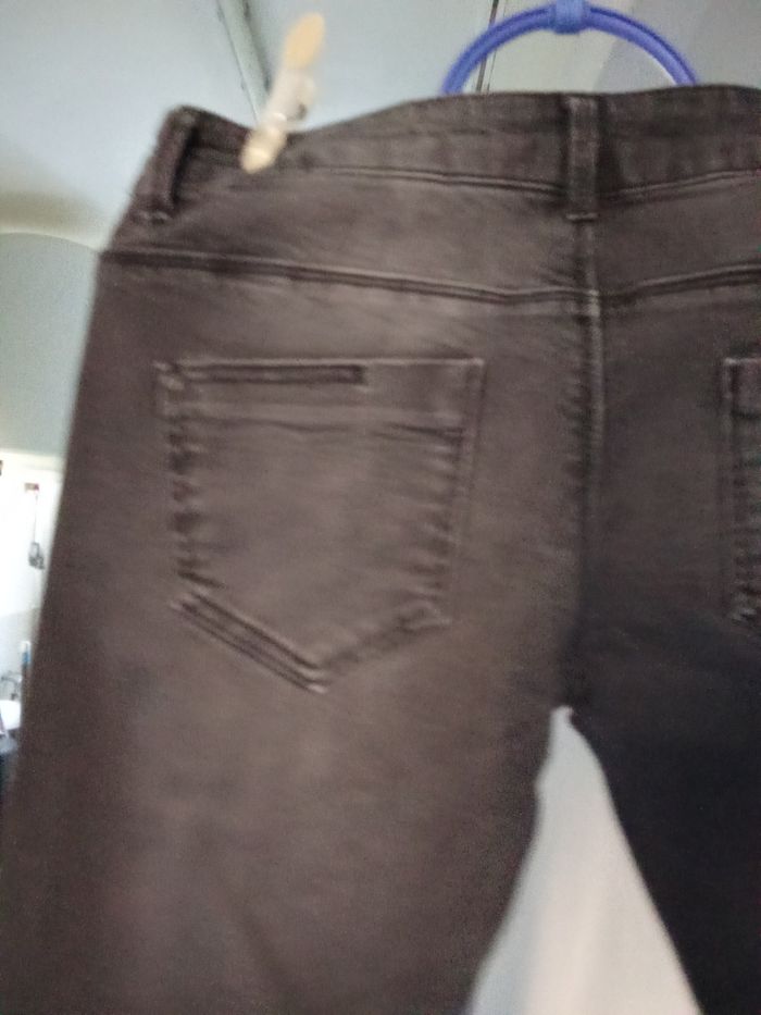 Jean Zara taille 38 très joli couleur noire - photo numéro 8