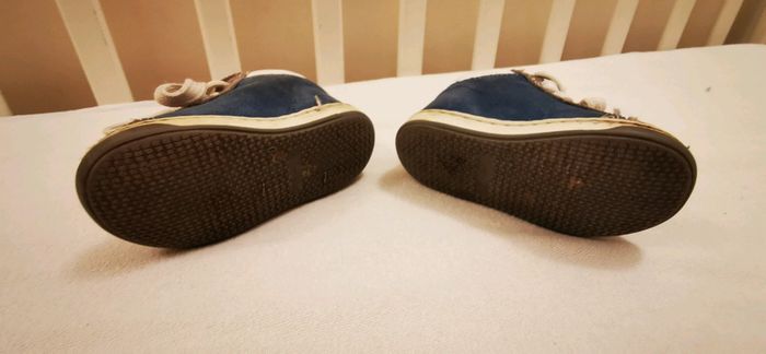 Chaussures t 20 - photo numéro 3