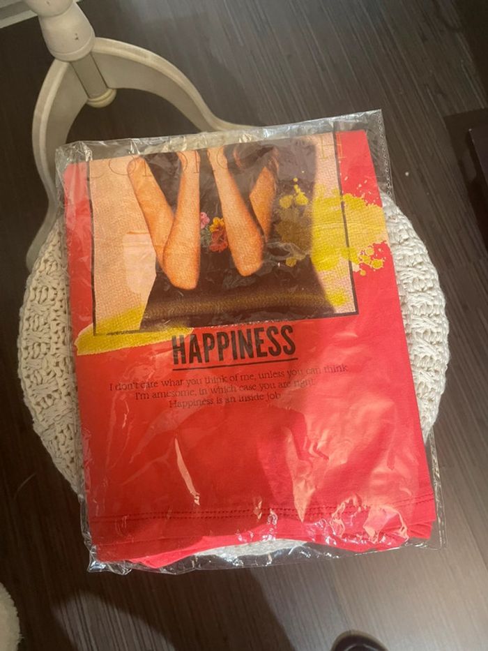 T-shirt neuf rose annanas Happiness 10 ans - photo numéro 2