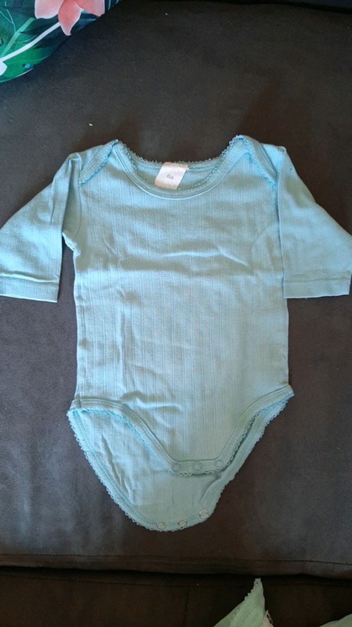 Lot de 5 bodys bébé 6 mois - photo numéro 6