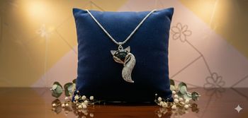 Collier Renard avec strass Neuf 