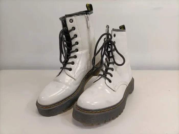 Boots plates blanches à lacets femme, T 41 lacets et zip chaussures femme imperméable printemps C023