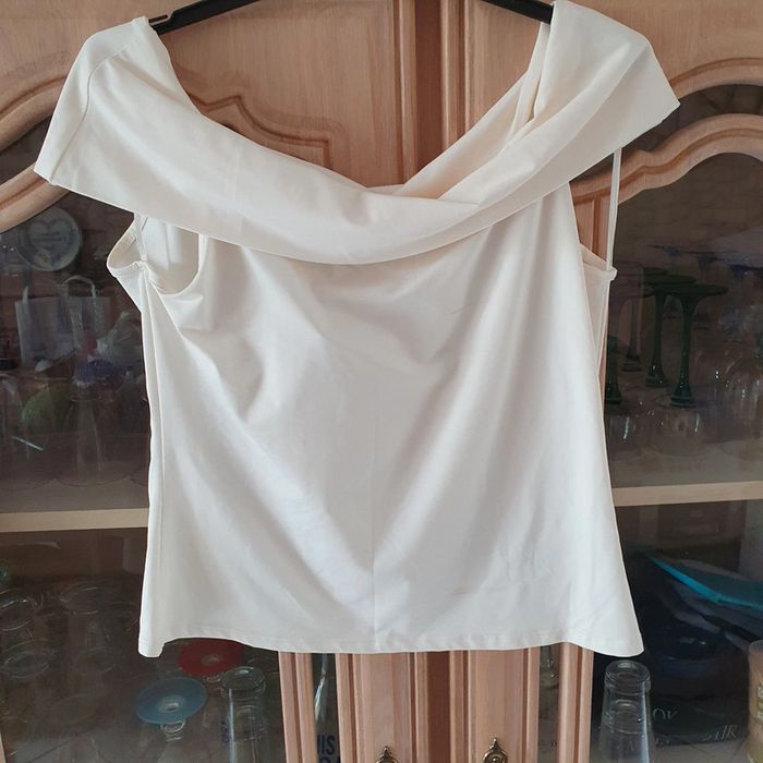 Magnifique haut femme Col Bardot couleur Ivoire taille XL Cache-cache