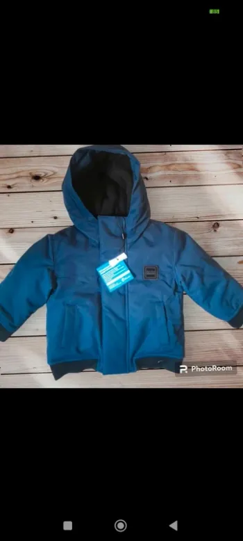 Manteau chaud avec capuche marine Hugo Boss 12 mois neuf
