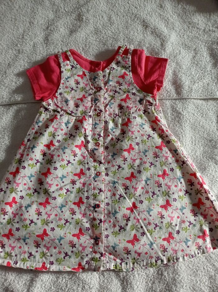 Robe à bretelles avec petit pull mange courtes taille 24 mois 86 cm motifs papillon fleurs marque Vertbaudet - photo numéro 9