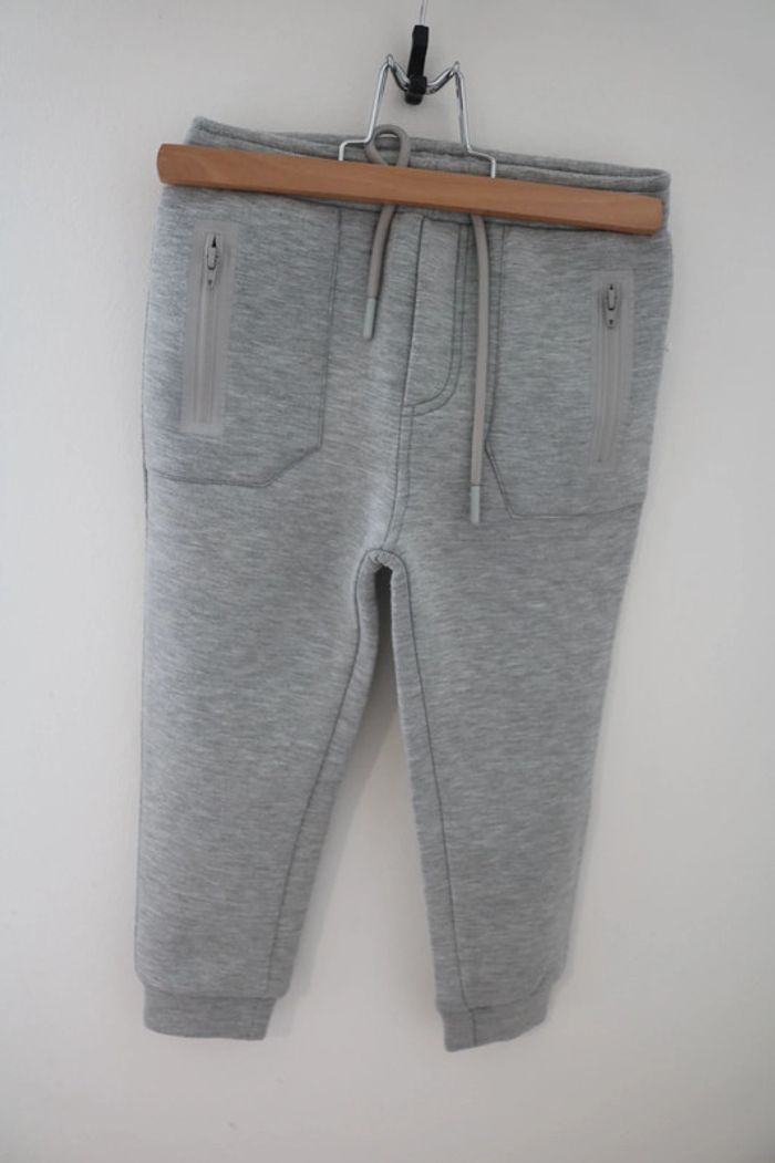 Ensemble haut Kiabi et jogging/sweat Tape à l'oeil 4 ans - photo numéro 2