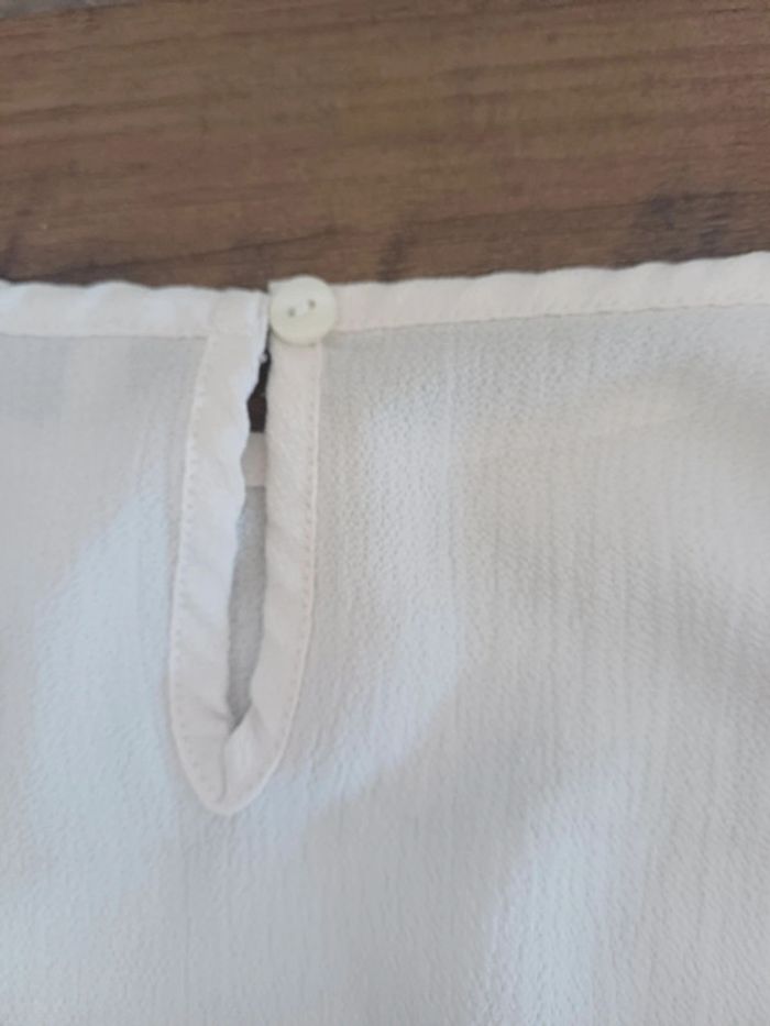 Pull fin blanc avec bande noir et rouge - photo numéro 6