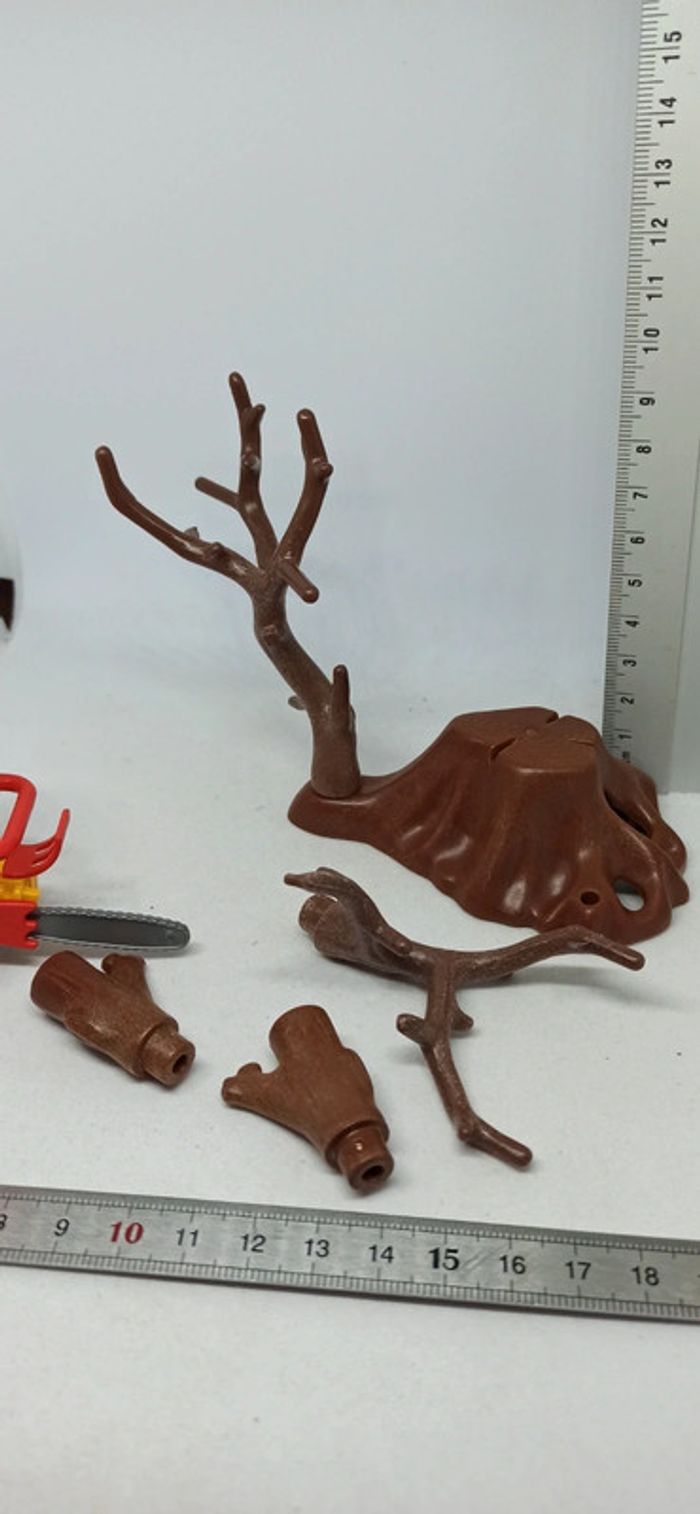 Homme avec tronçonneuse et branches playmobil - photo numéro 4