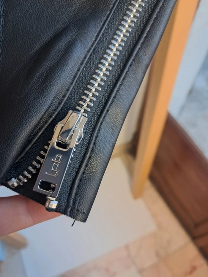 Les petites bombes robe simili T.36 neuve - photo numéro 5