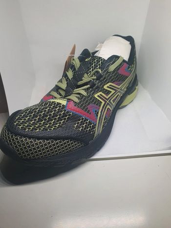 Asics neuves us4 s gel terrain