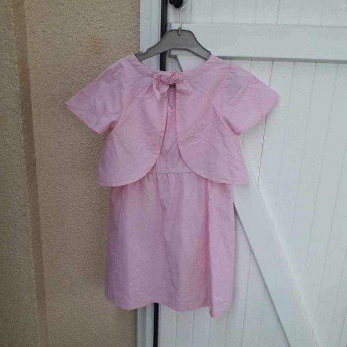 Robe fille primark taille 6/7 ans 122cms