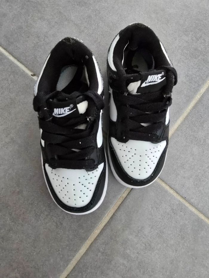 Basket Dunk noir et blanche - photo numéro 4