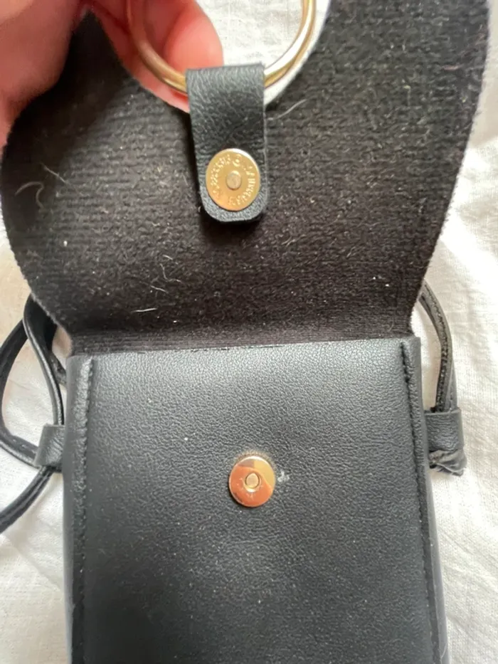 Pochette téléphone – Légère & pratique - photo numéro 2