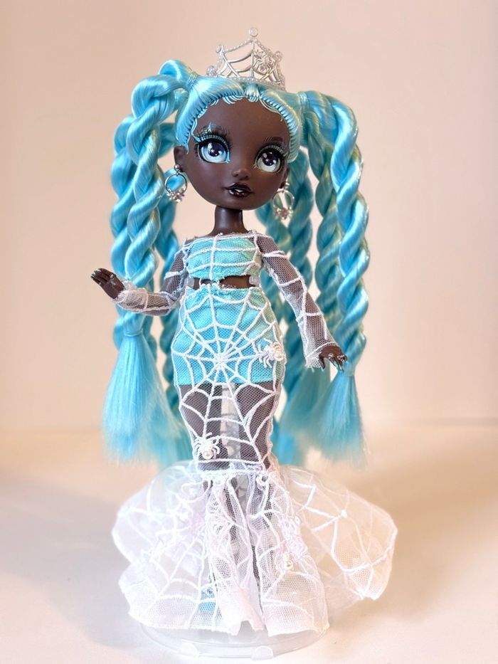 Robin Rainbow High - photo numéro 5