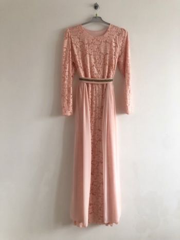 Robe longue dentelle