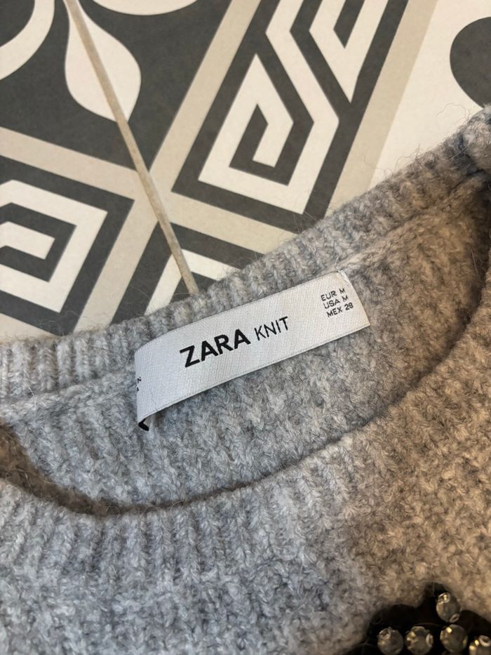 Pull Zara avec appliques strass - photo numéro 4
