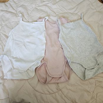 Lot bodies filles 