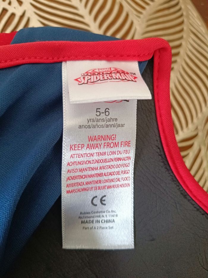 Déguisement Spiderman 5/6 ans - photo numéro 5
