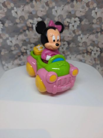 Baby minnie la voiture musicale de Minnie Clementoni