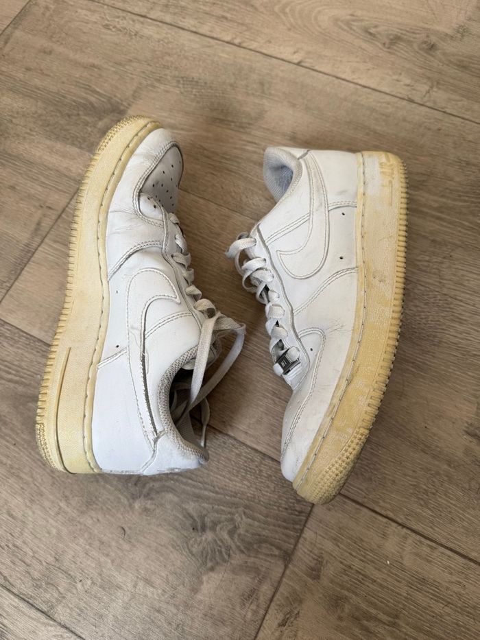 Basket Nike Air Force One blanche - photo numéro 2