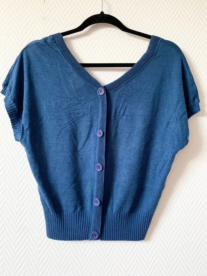 Joli petit pull tout doux avec très belle coupe vintage - photo numéro 2