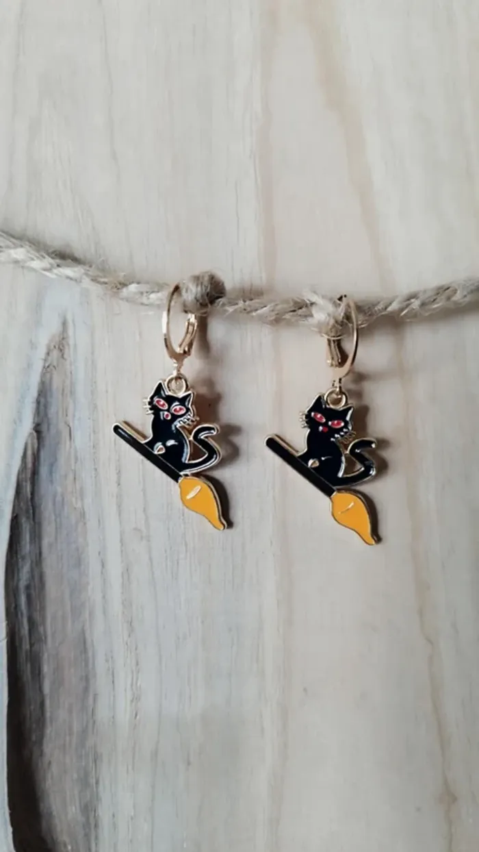 Boucles d’Oreilles Halloween Chat Noir Magique - photo numéro 2