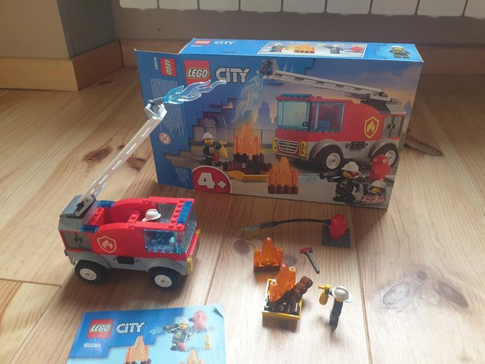 Lego camion de pompiers - photo numéro 2