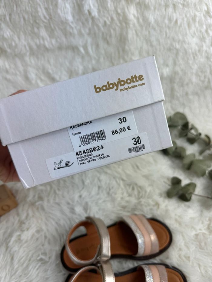 Paire de sandales Babybotte taille 30 - photo numéro 9