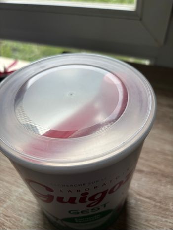 Boîte Guigoz 