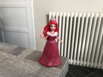 Figurine mini poupée ariel la petite sirène